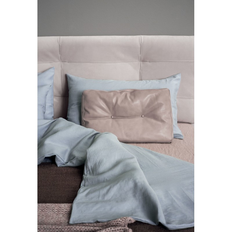 VIKTOR Beds