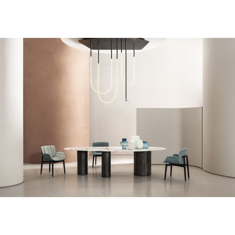 LAGOS Dining Tables