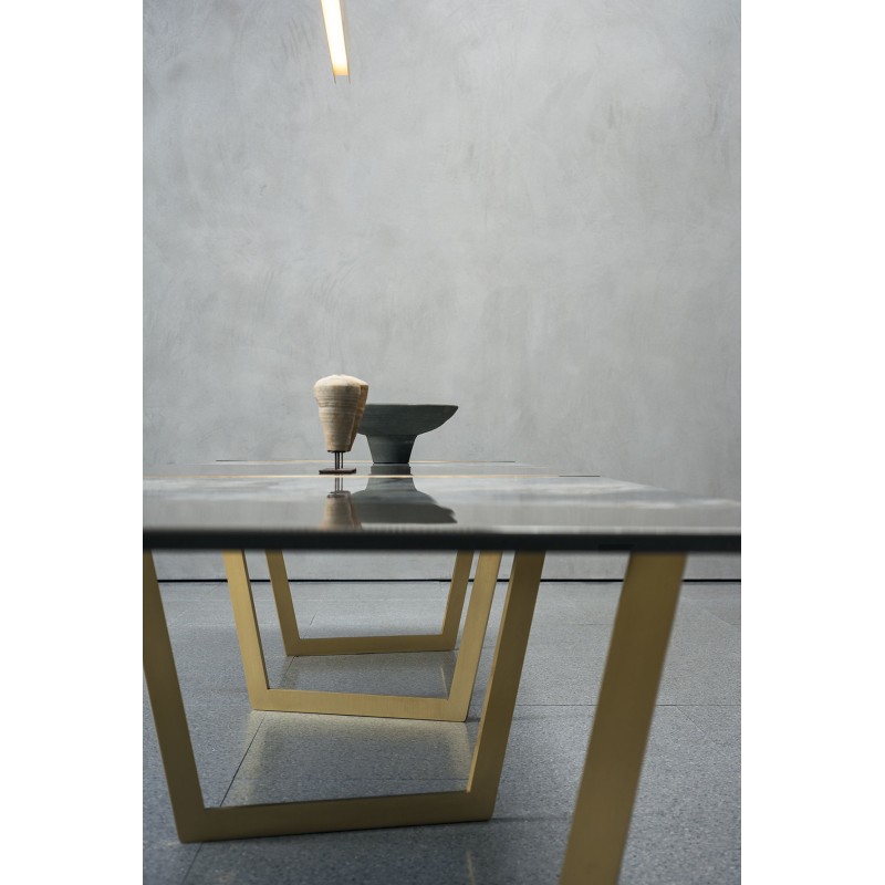 PANGEA Dining Tables