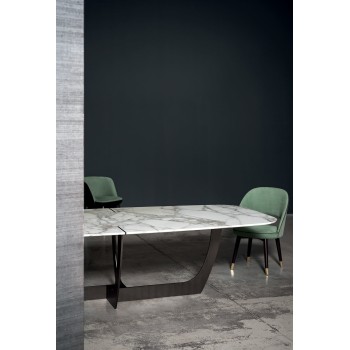 ROMEO Dining Tables