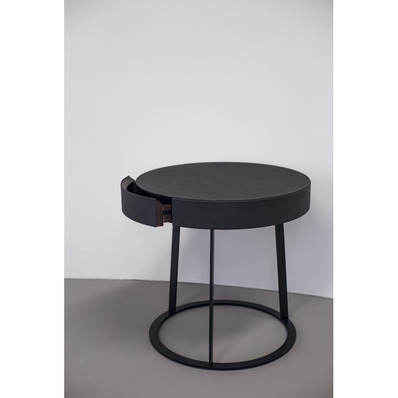 DD-131 Nightstands