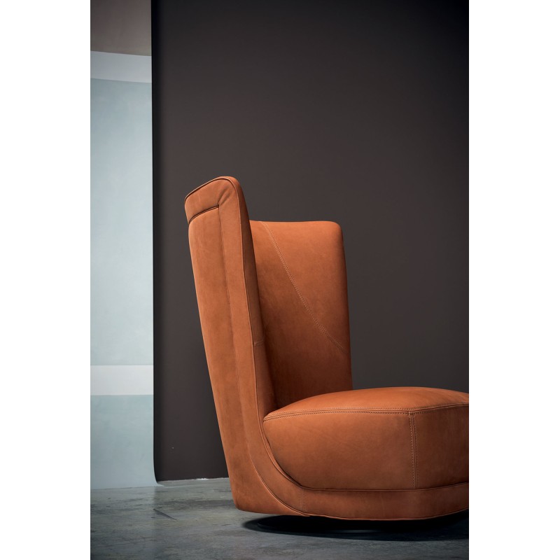 DD-166 Armchairs