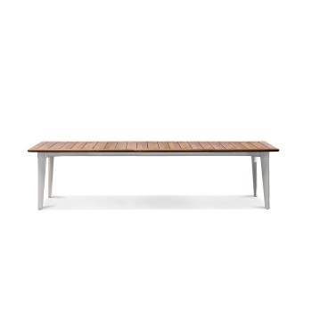 Terrace Dining Tables