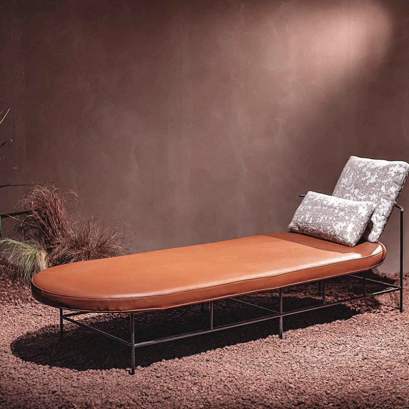 TIA Outdoor Furniture
