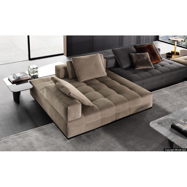 DD-556 Sofas