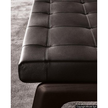 DD-658 Stools & Benches