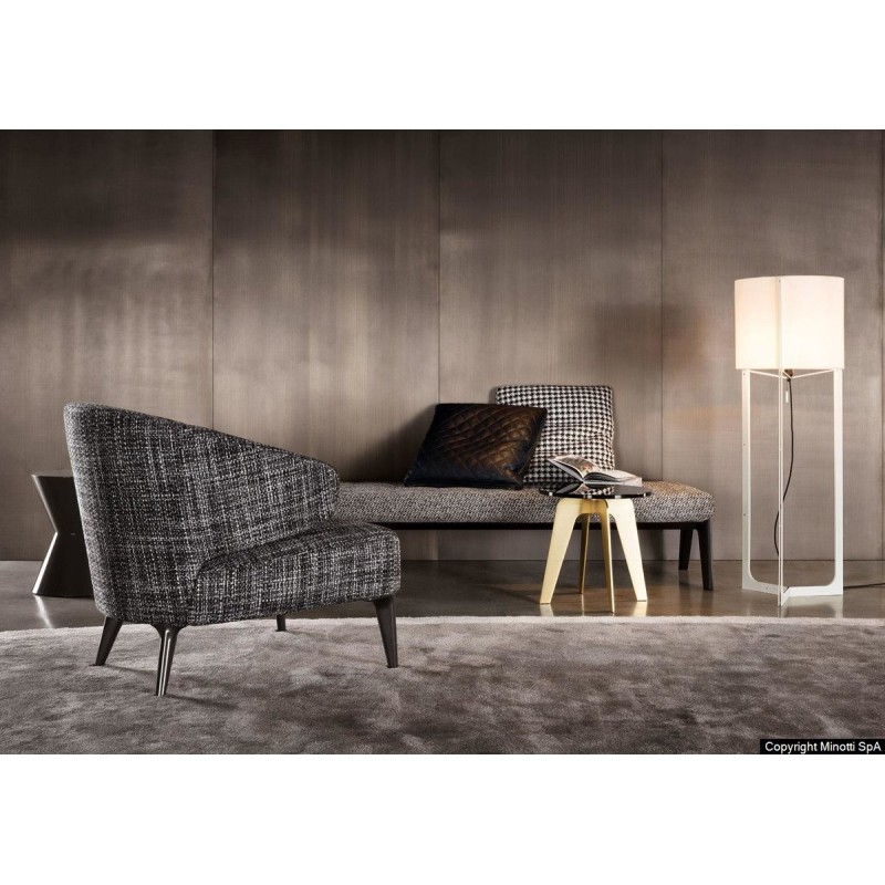 DD-682 Armchairs