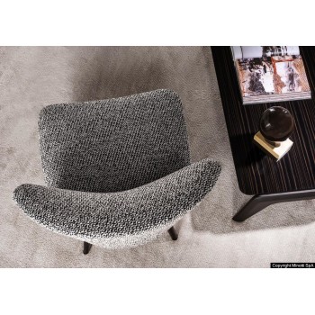 DD-682 Armchairs