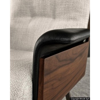 DD-686 Armchairs