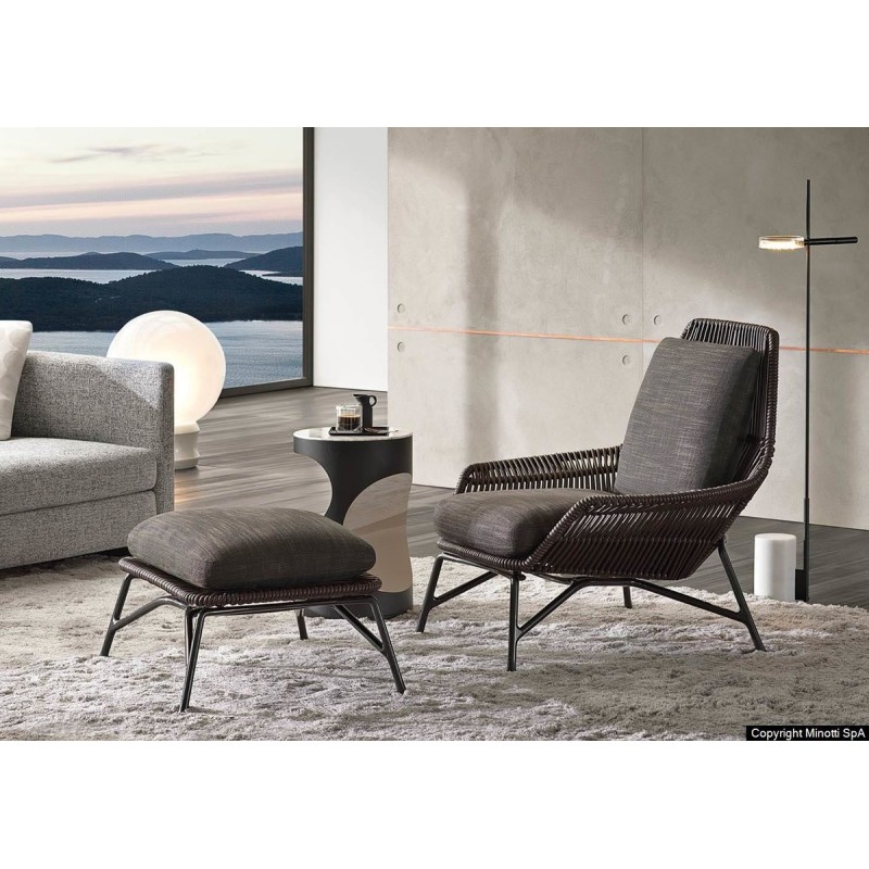 DD-701 Armchairs