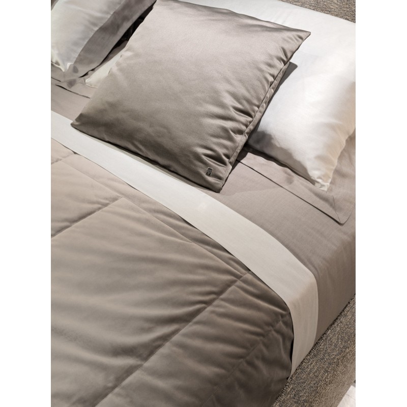 DD-906 Beds