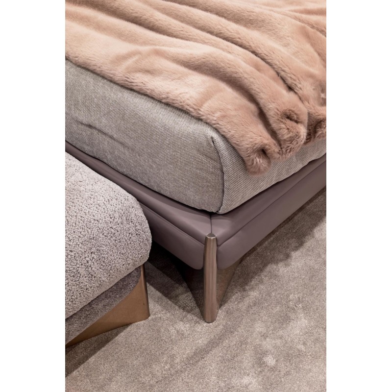 DD-911 Beds