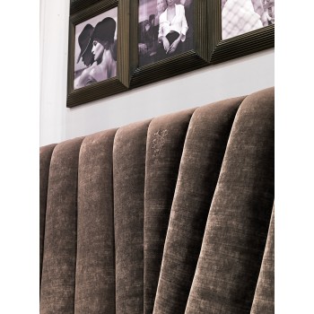 HEMINGWAY Beds