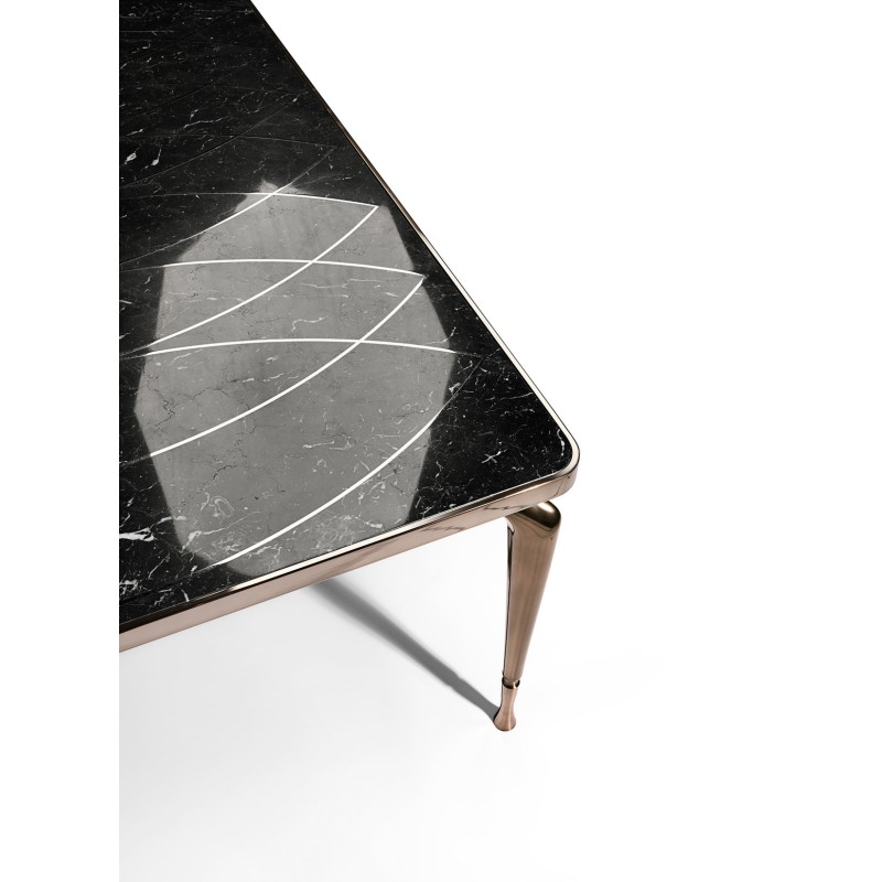 THULE Dining Tables