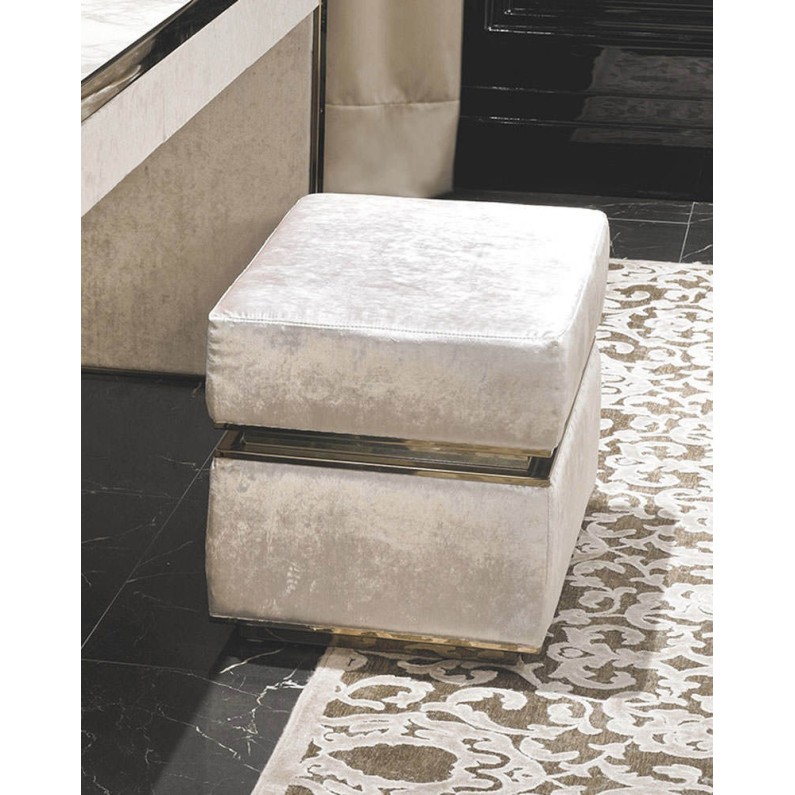 TITANIA Stools & Benches