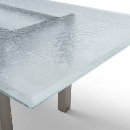 DOGE Dining Tables