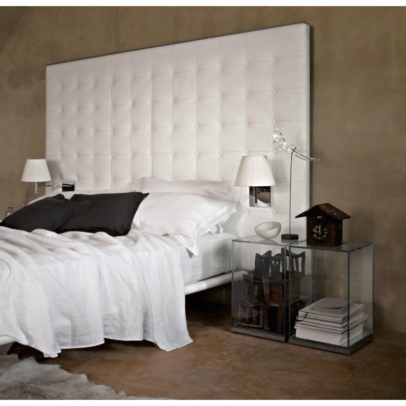 VOLAGE Nightstands