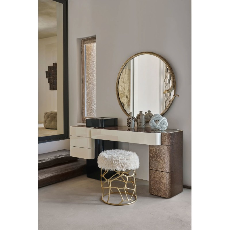 Sioraf Stools & Benches