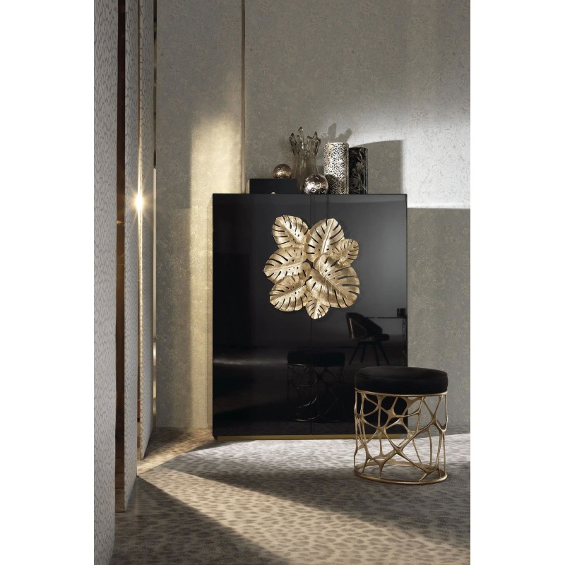 Sioraf Stools & Benches