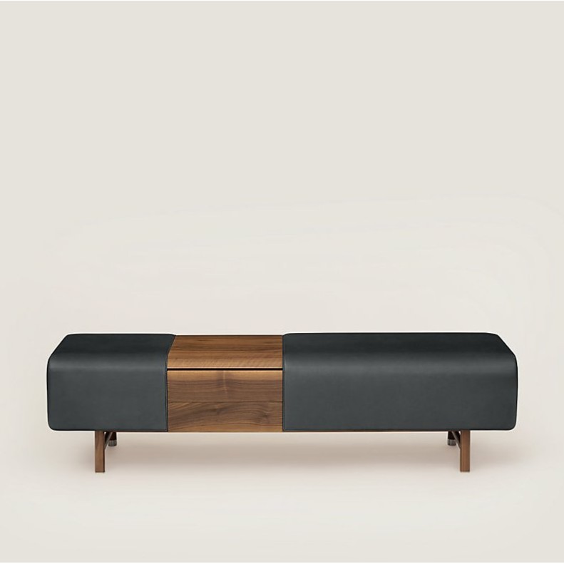 DD-4221 Stools & Benches