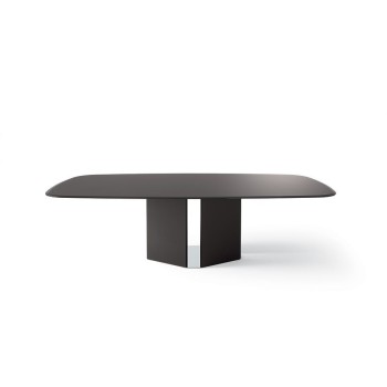 Eyl Dining Tables