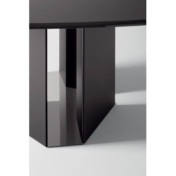 Eyl Dining Tables
