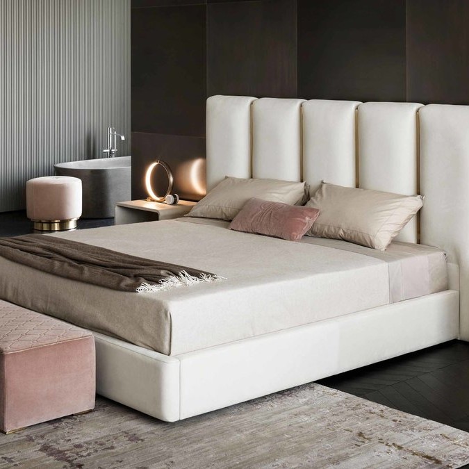 CLUB Sideboards