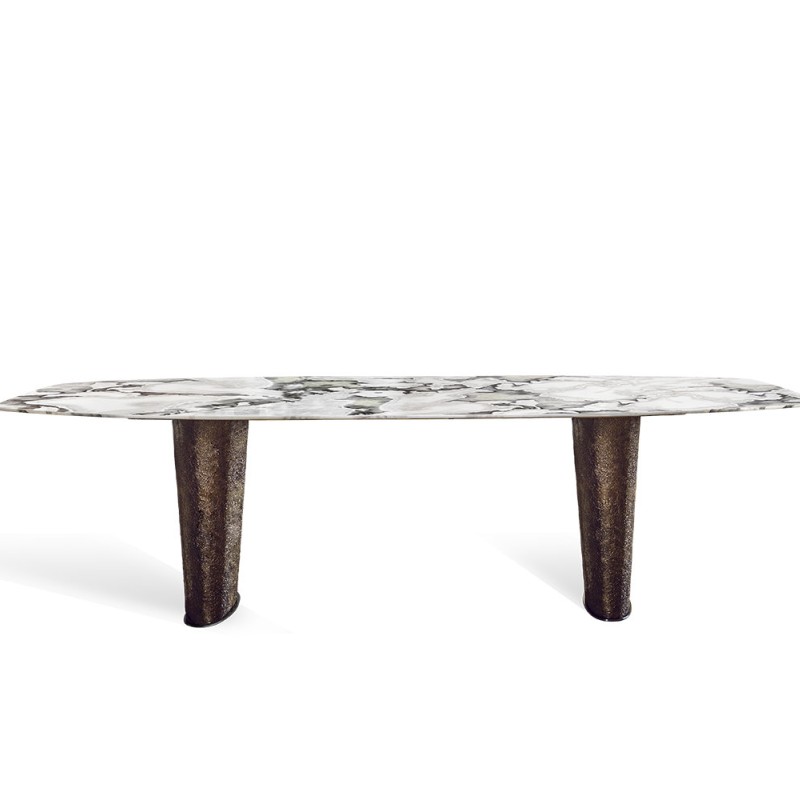 Cheope Dining Tables