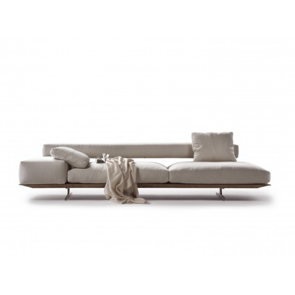 Wing Chaise Longues