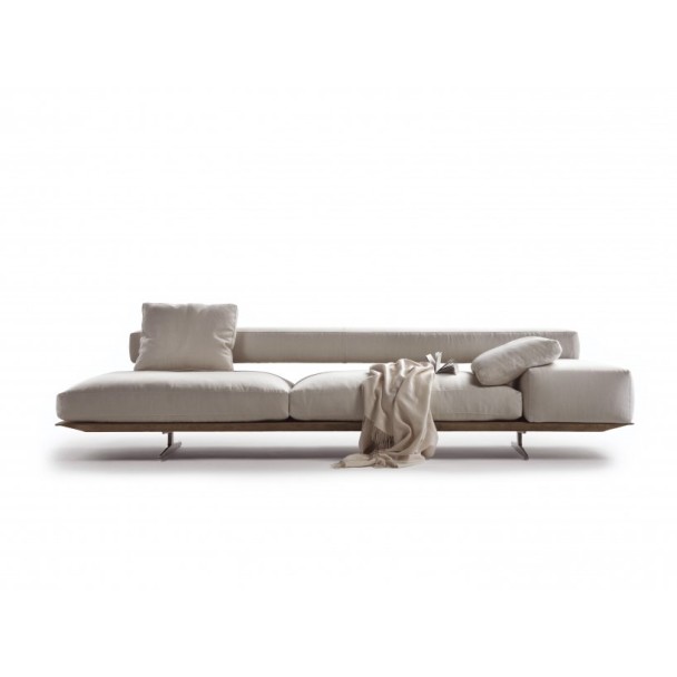 Wing Chaise Longues