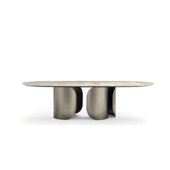 OSCAR Dining Tables