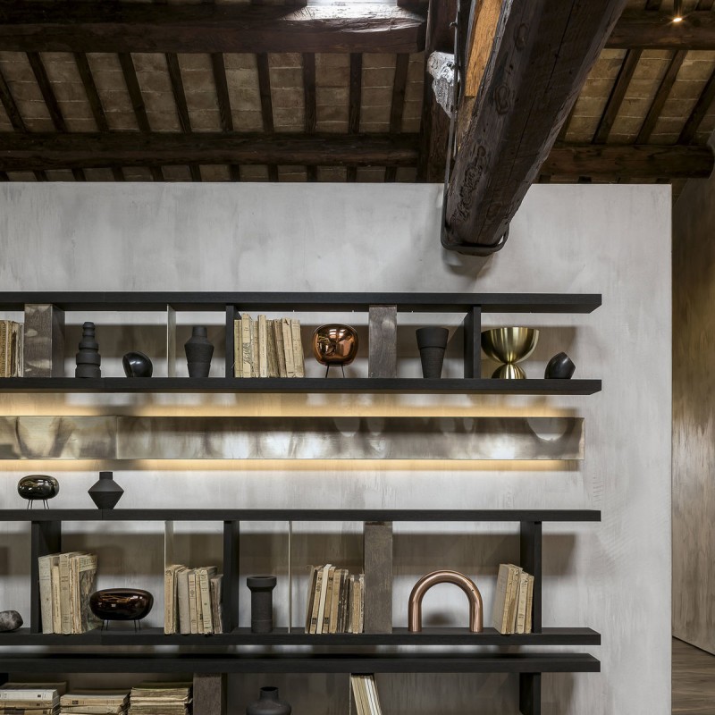 DD-9070 Bookcases