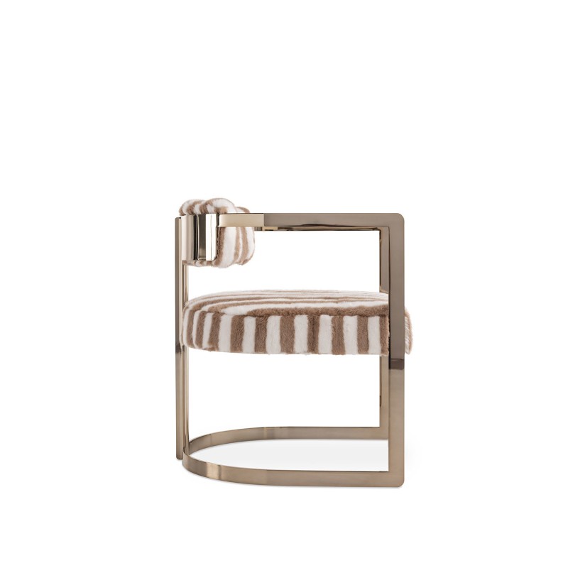 DD-9926 Chairs