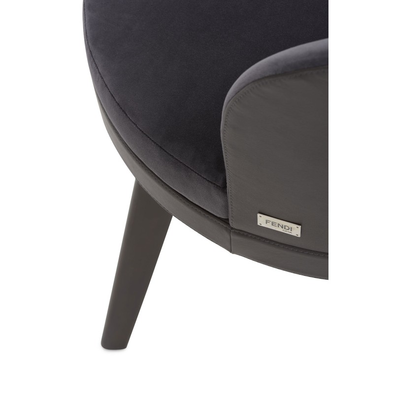 DD-9931 Chairs