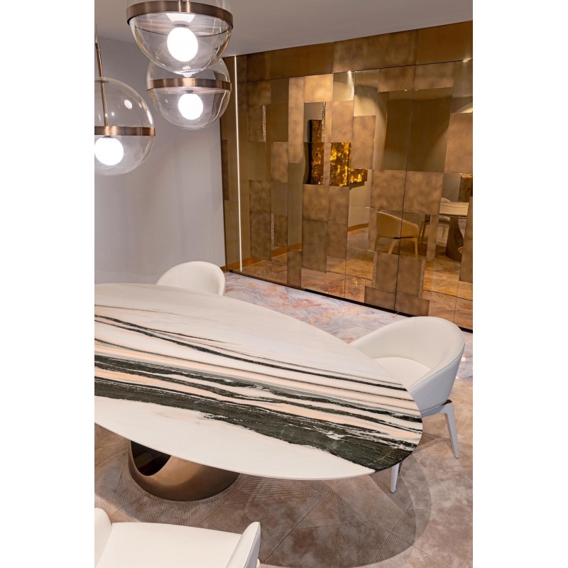 DD-10683 Dining Tables