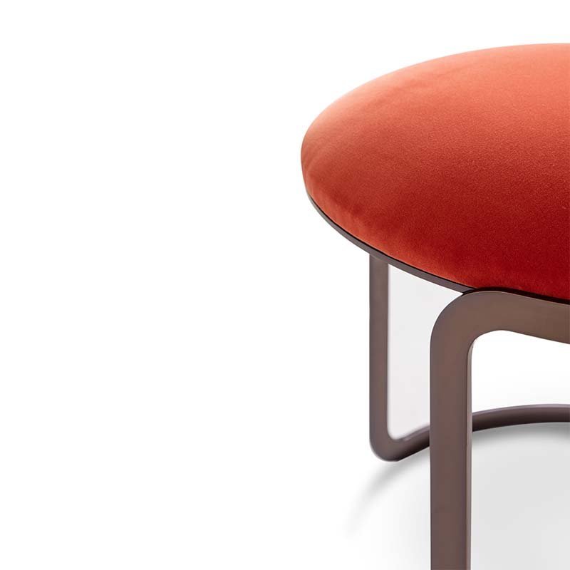 DD-10924 Stools & Benches