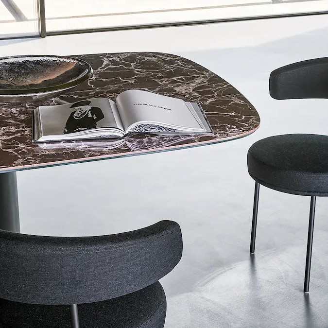Neuilly Chairs