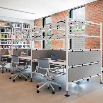 Comma Office Desks