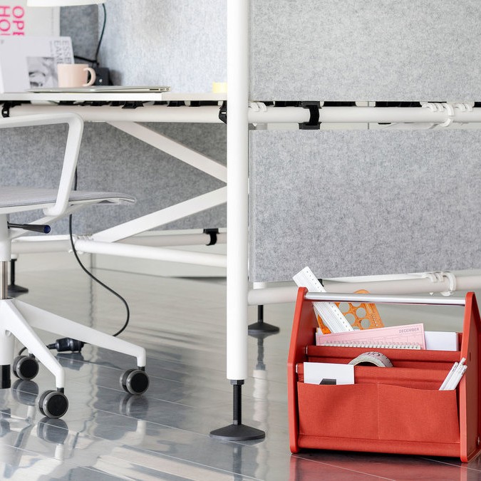 Comma Office Desks