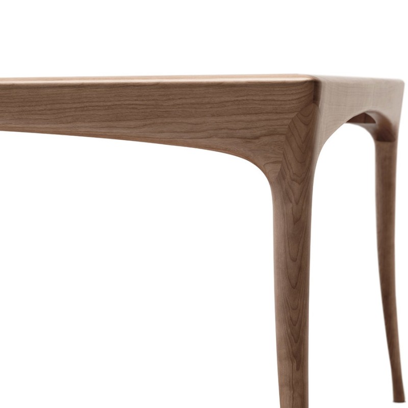 Perro Dining Tables