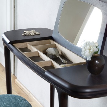 Dorotea Dressing Tables