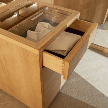 DD-12976 Wardrobes
