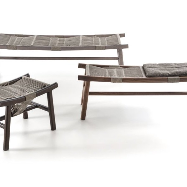 DD-13125 Stools & Benches