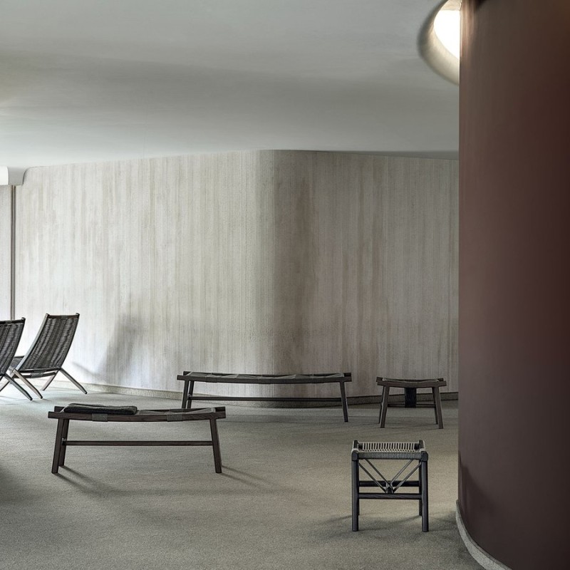 DD-13125 Stools & Benches