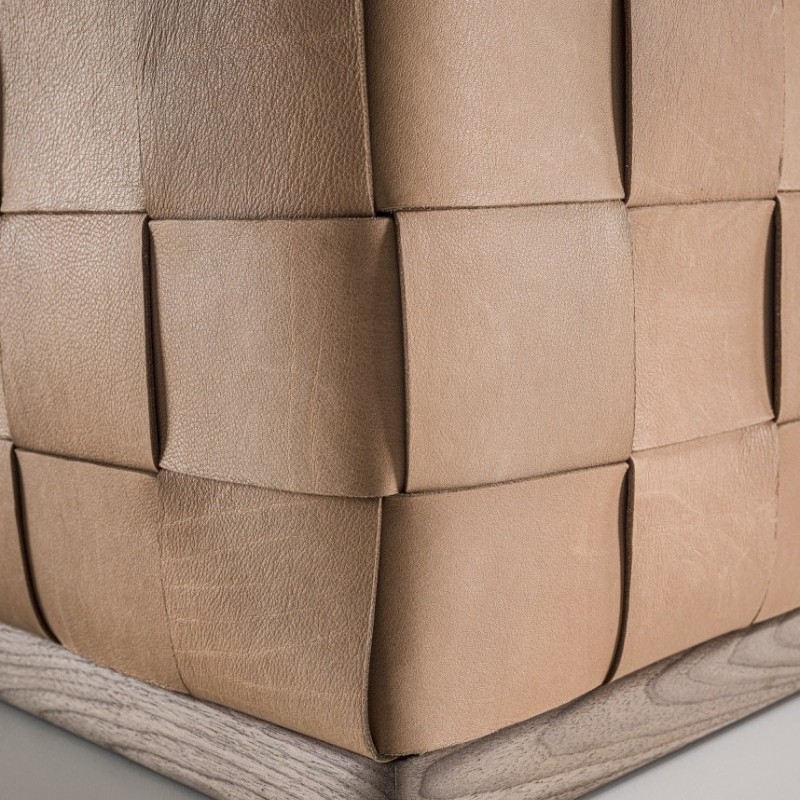JONAS Stools & Benches