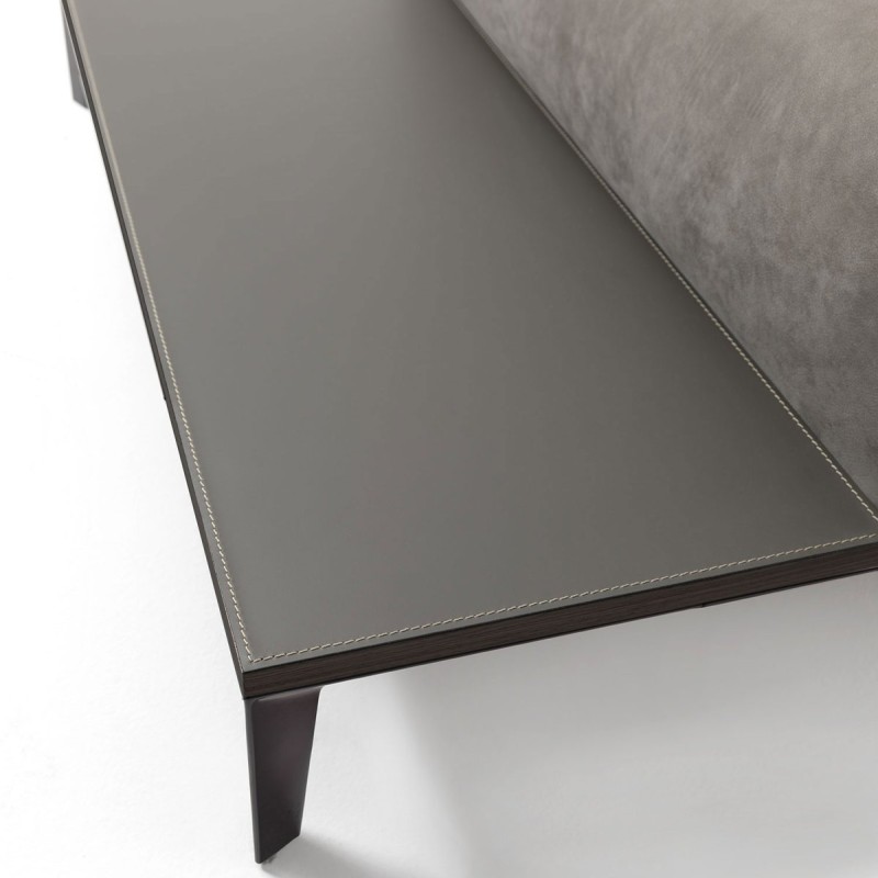 TAYLOR Stools & Benches