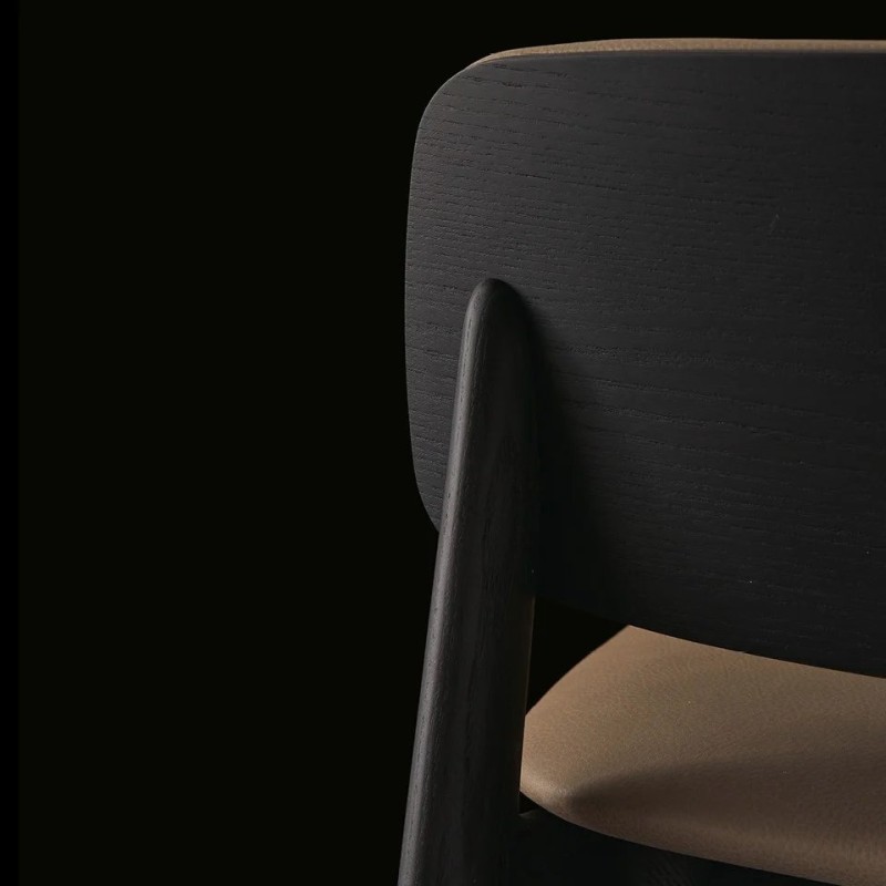 CURVE Stools & Benches