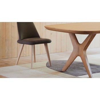 WHISPER Dining Tables