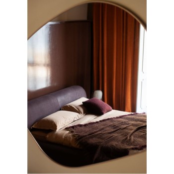 Fluid Mirrors
