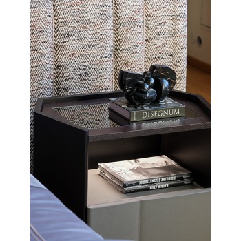 DELPHI Nightstands